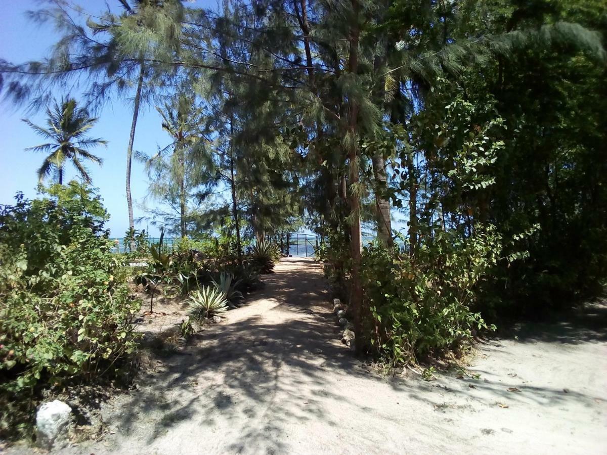 Savannah Cottages Mombasa Dış mekan fotoğraf